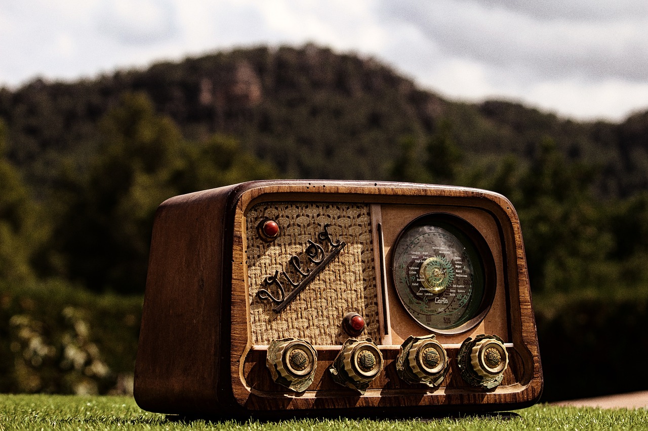 Upcycle a Vintage Radio into a Nightstand